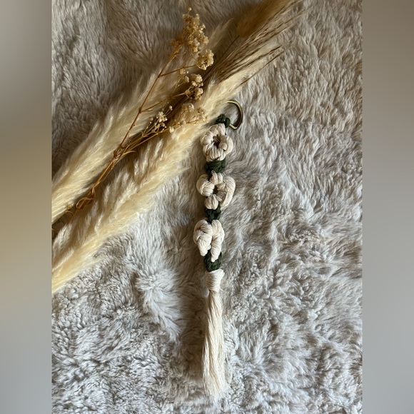 Macrame keychains - Picture 2 of 10